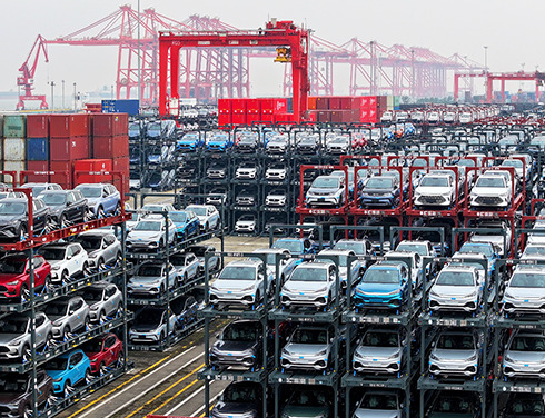 The Global Electric Vehicle Market Continues to Grow