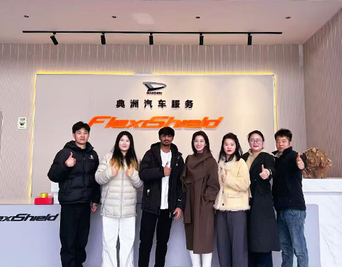 Overseas Dealer Visits Dianzhou Auto to Explore Vehicle Sourcing Opportunities