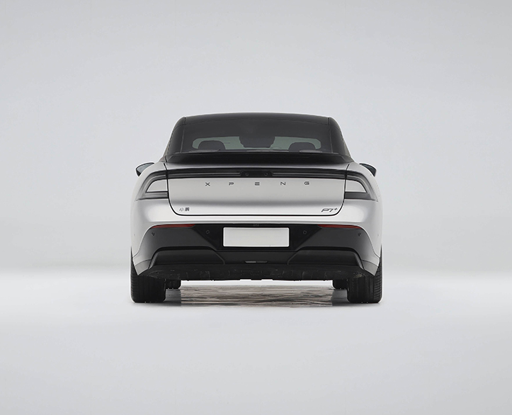 XPENG P7