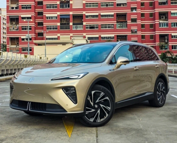 MG S6 EV RHD