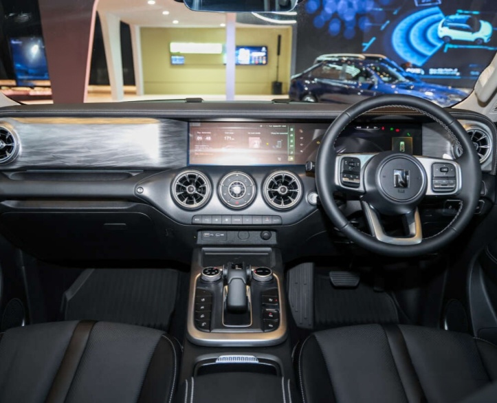 TANK 300 HEV RHD | 4WD Hybrid SUV Export Supplier