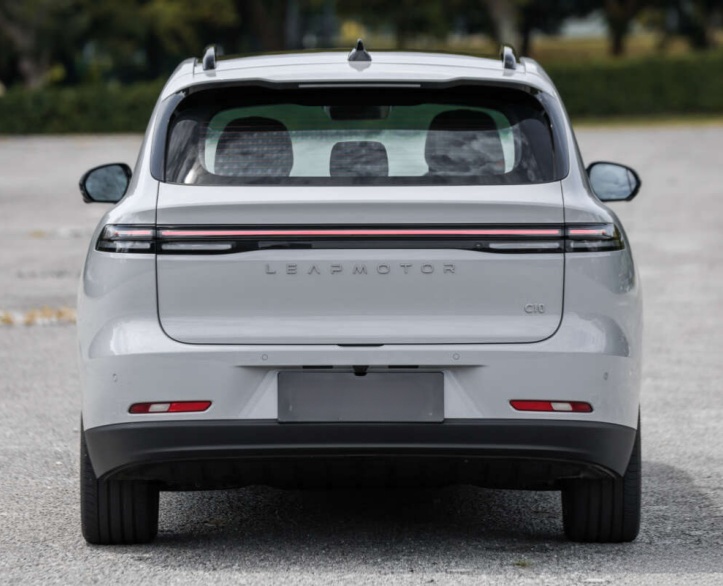 LEAPMOTOR C10 EV RHD· Rear-Wheel Drive