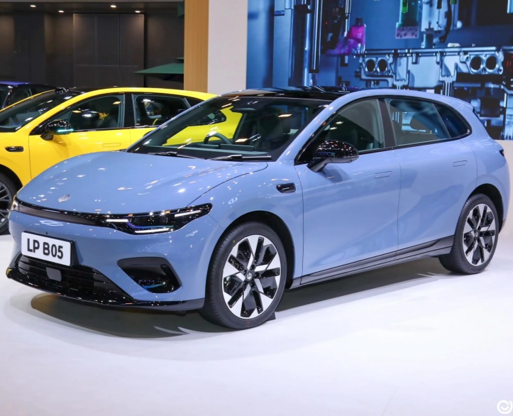 LEAPMOTOR B05 EV RHD | Right Hand Drive Electric Hatchback