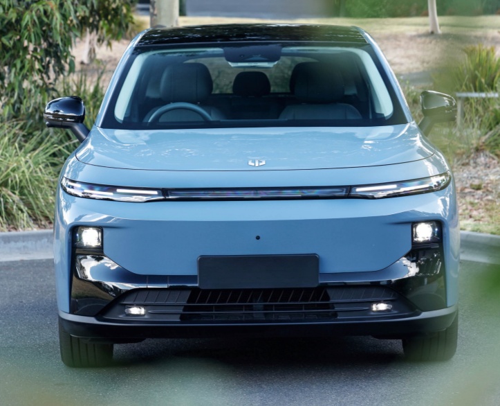 LEAPMOTOR B10 RHD Electric SUV | Right Hand Drive EV Export Model